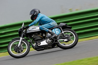 Vintage-motorcycle-club;eventdigitalimages;mallory-park;mallory-park-trackday-photographs;no-limits-trackdays;peter-wileman-photography;trackday-digital-images;trackday-photos;vmcc-festival-1000-bikes-photographs